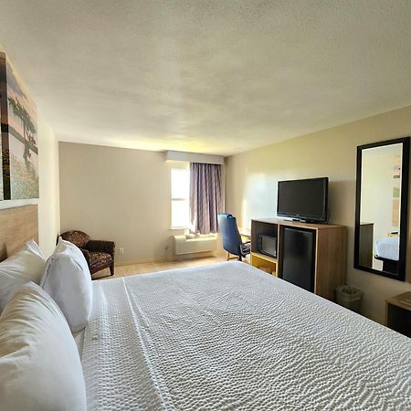 Days Inn By Wyndham Lafayette Scott المظهر الخارجي الصورة
