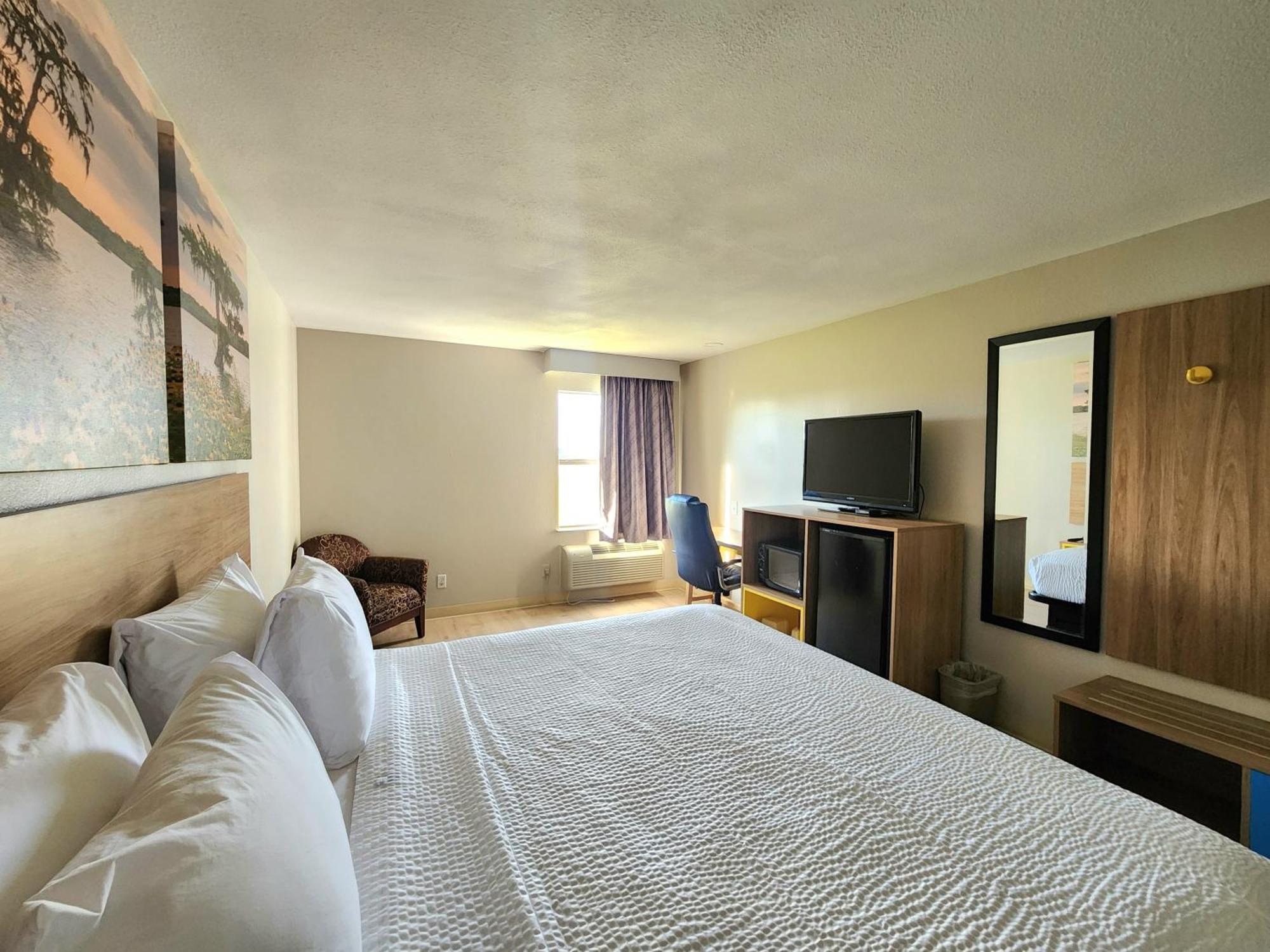 Days Inn By Wyndham Lafayette Scott المظهر الخارجي الصورة